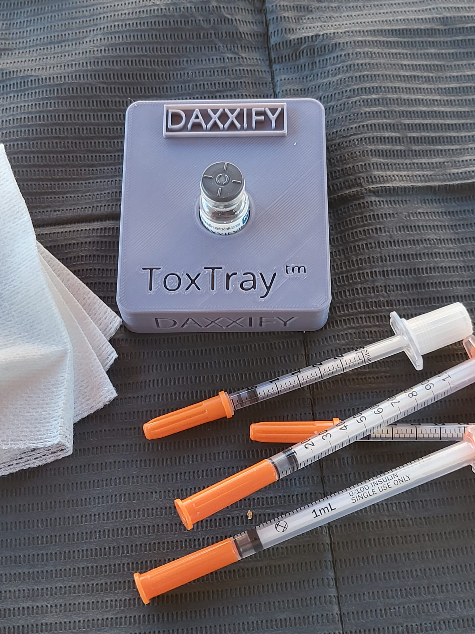 Botox Spill Reducing ToxTray for Daxxify